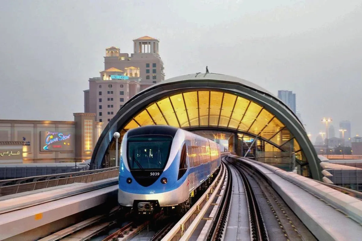 من وجهة إلى أخرى: شبكات التنقل المتكاملة ودورها التحويلي في دفع عجلة قطاع التنقل في الإمارات