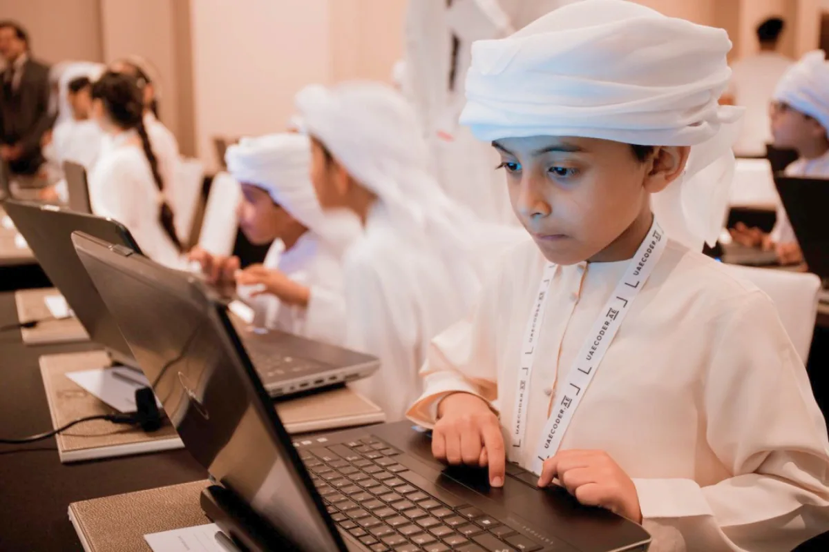ثورة الذكاء الاصطناعي في التعليم: كيف ترسم الإمارات ملامح “التعليم 2.0″؟
