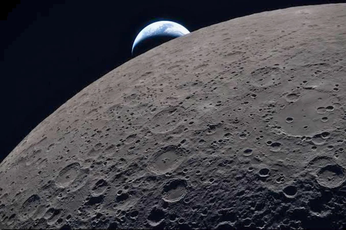 مشهد تاريخي: قائد مهمة أرتيميس 2 يوثق “غروب الأرض”