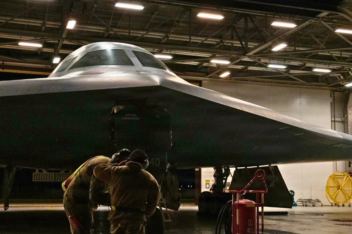 سنتكوم تنشر صور قاذفات B-2 “لتنفيذ مهمة”