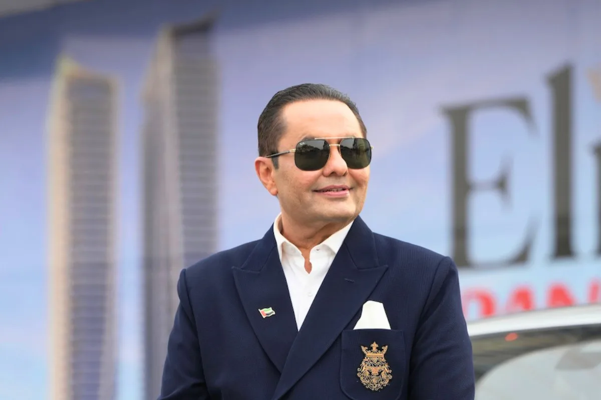 الرواتب تُدفع ولا تسريحات.. رئيس مجموعة دانوب يطمئن أكثر من 6000 موظف