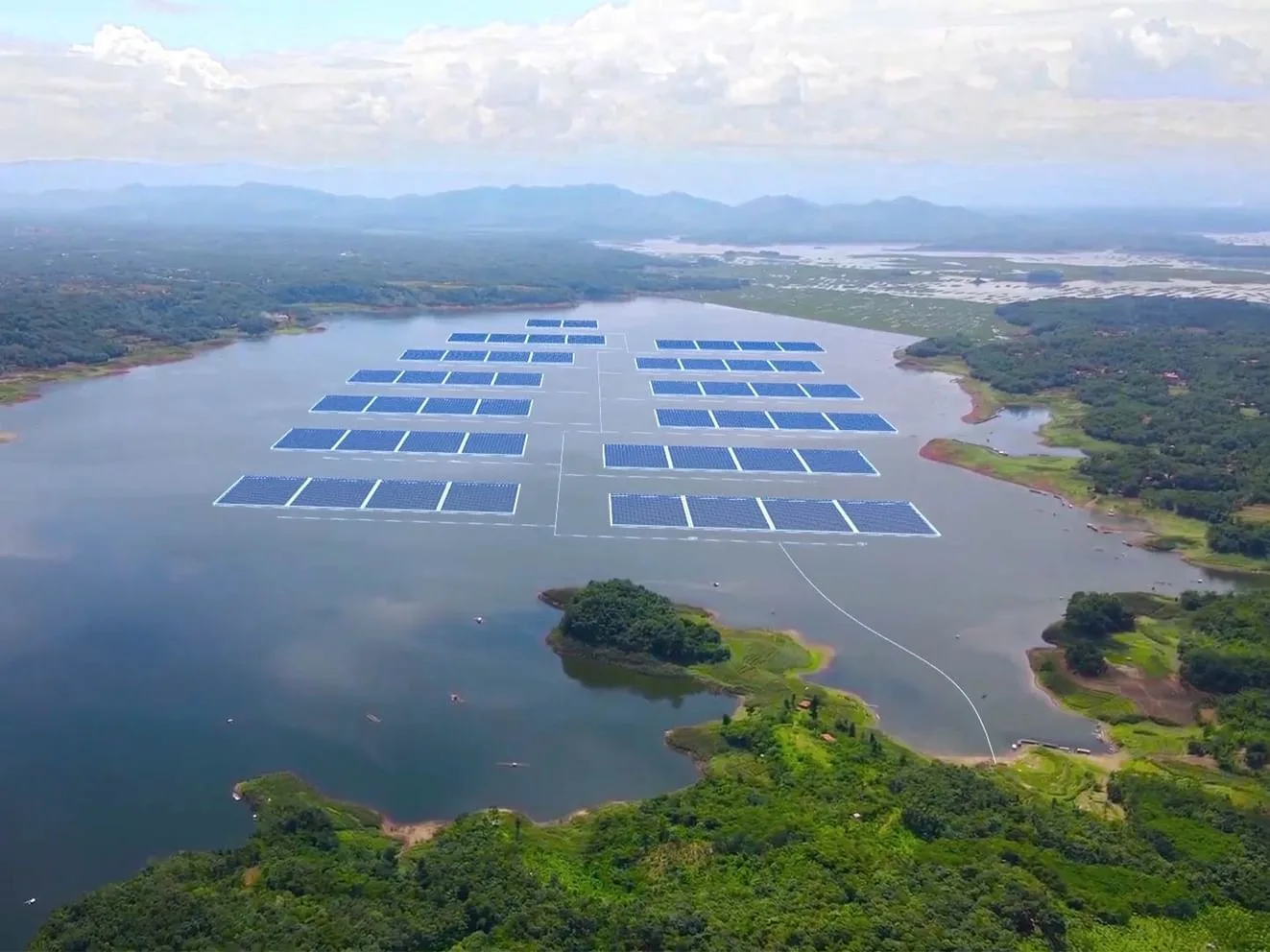 مصدر وتوتال إنرجيز تطلقان استثمارًا مشتركًا بـ 2.2 مليار دولار