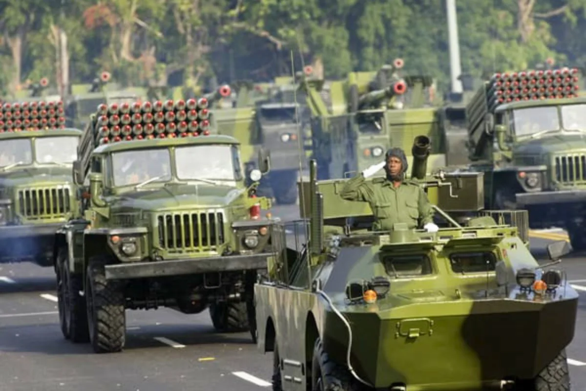 الرئيس الكوبي يحذر من هجوم محتمل من الولايات المتحدة