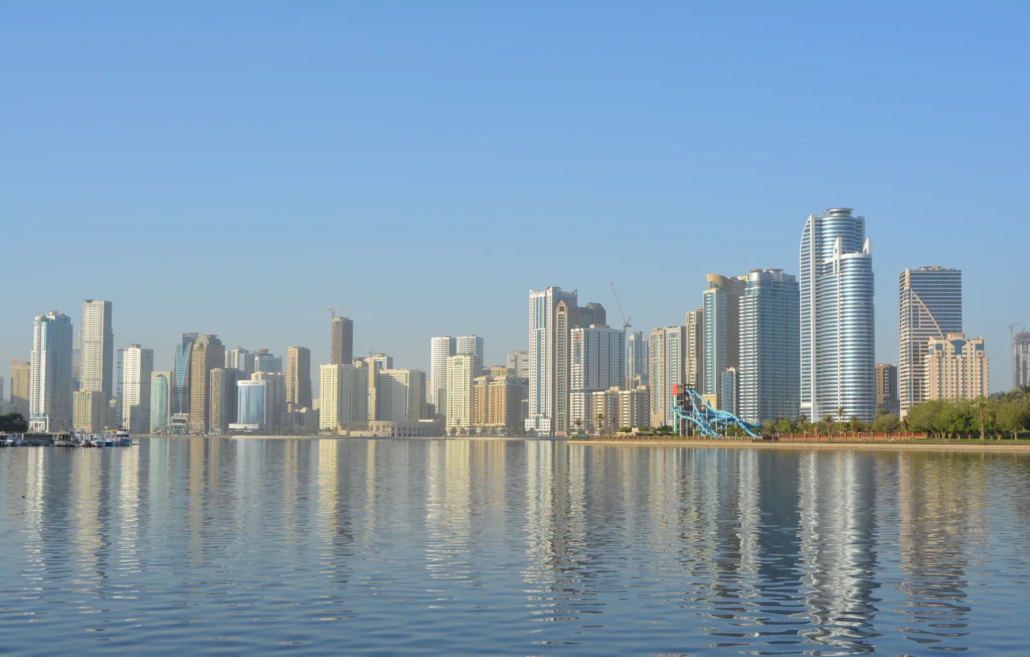 الشارقة تحقق نمواً بنسبة 45% بعدد المشاريع و8.8% بالاستثمارات الرأسمالية خلال 2025