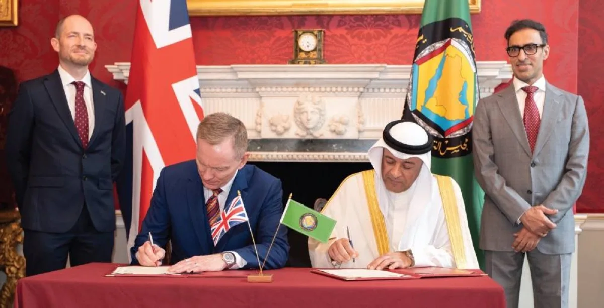 الخليج وبريطانيا يوقّعان اتفاقية تجارة حرة بـ 15.5 مليار إسترليني سنوياً