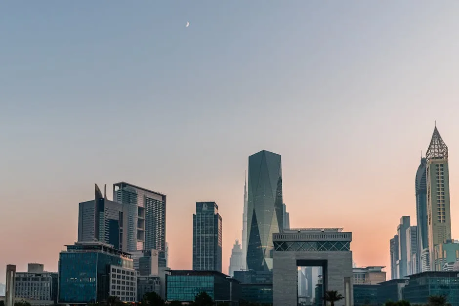 حمدان بن محمد يعتمد 1.5 مليار درهم إضافية لدعم اقتصاد دبي
