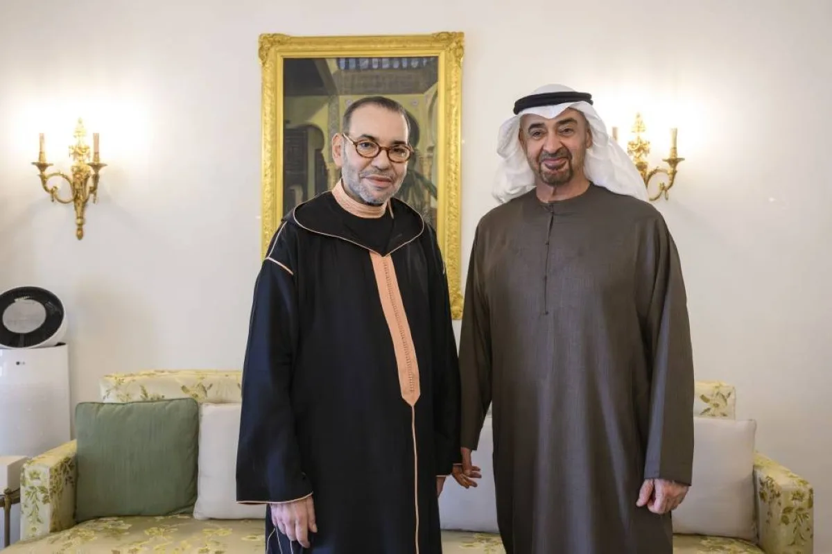 الشيخ محمد بن زايد يلتقي الملك محمد السادس في زيارة خاصة للمغرب