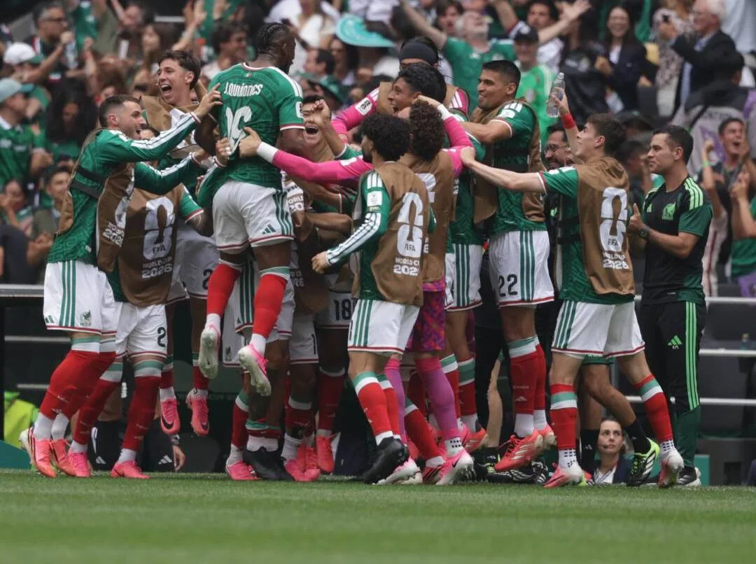 المكسيك تفوز على جنوب إفريقيا في افتتاح كأس العالم 2026