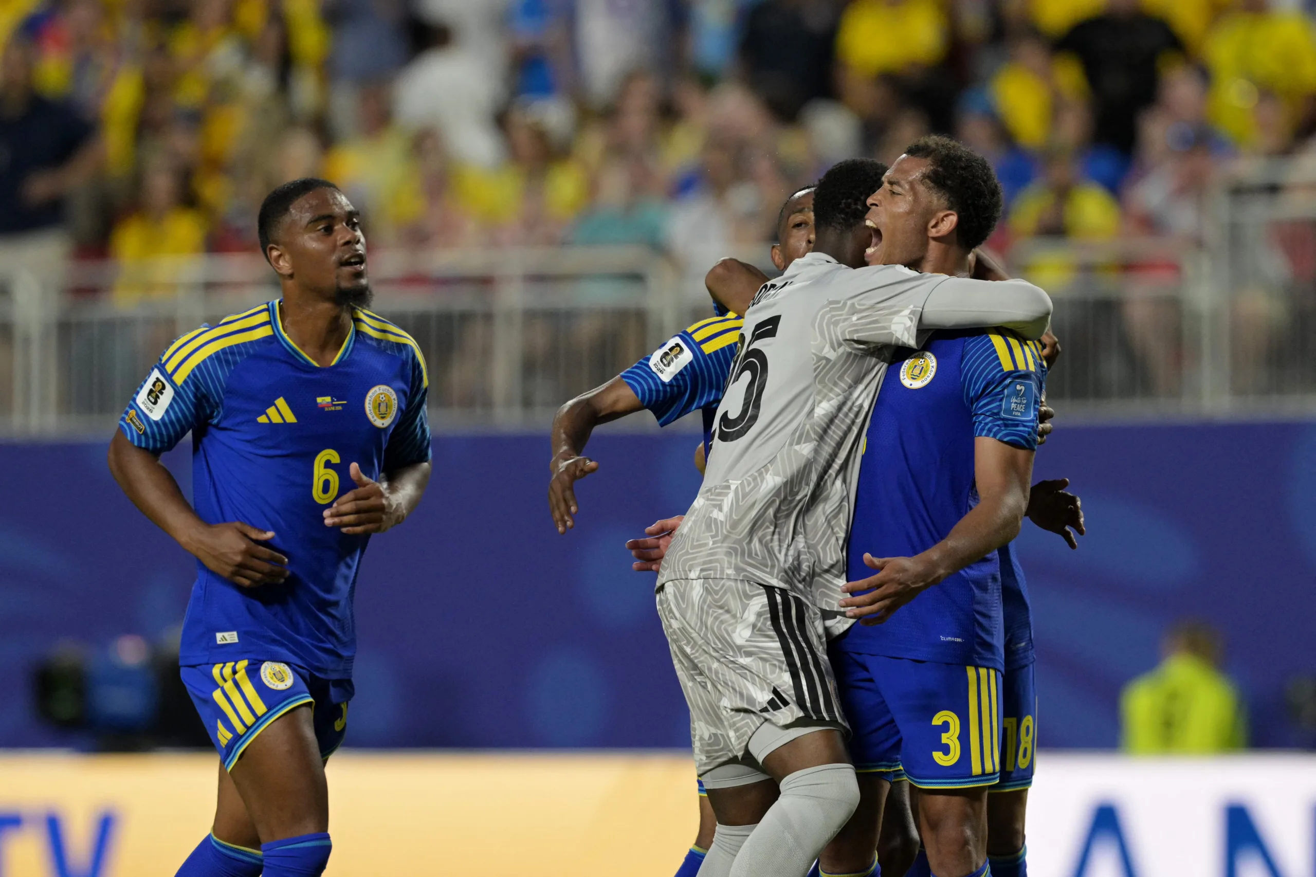 كوراساو تنتزع أول نقطة في تاريخها بكأس العالم
