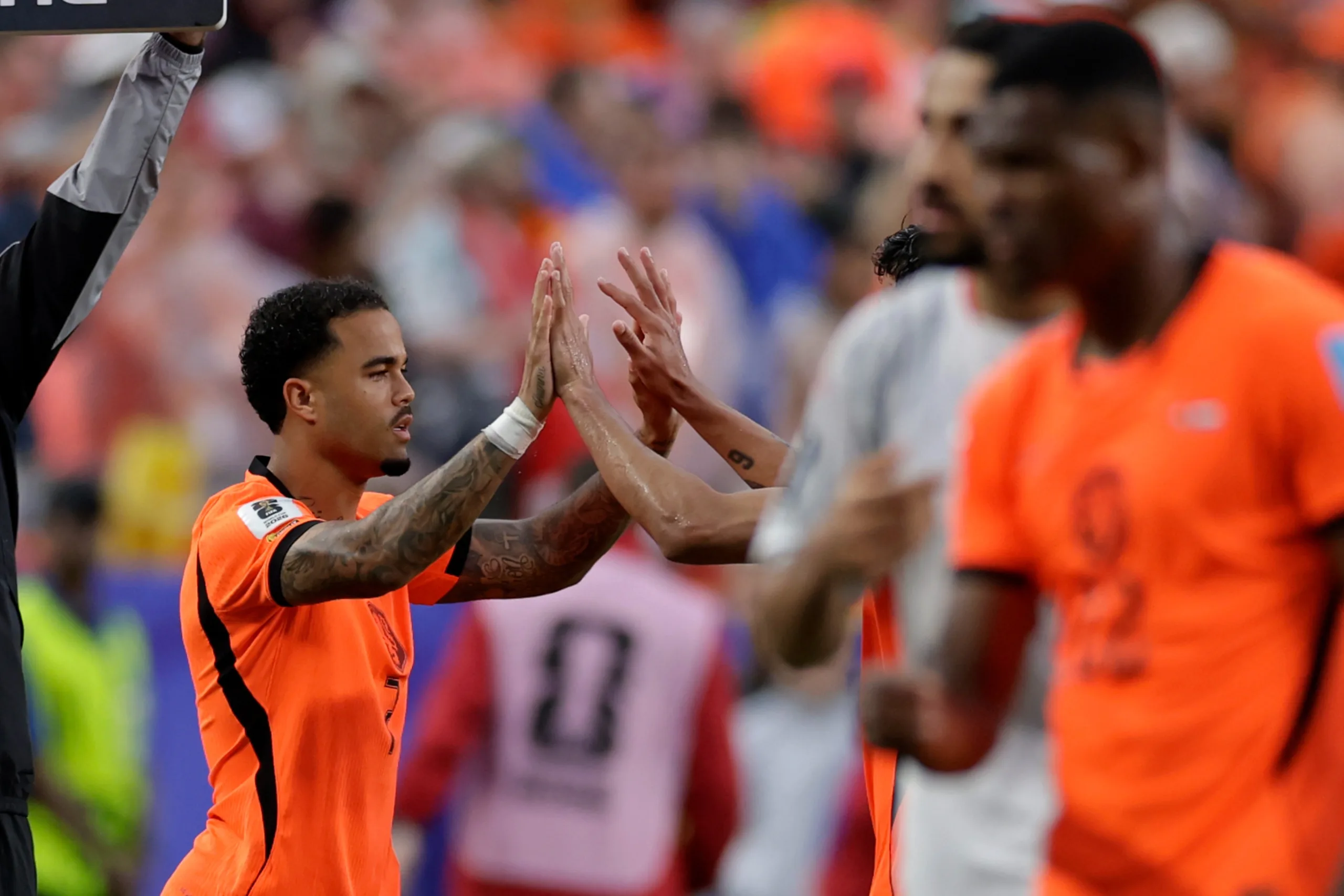 هولندا تبلغ دور الـ32 بفوز 3-1 على تونس