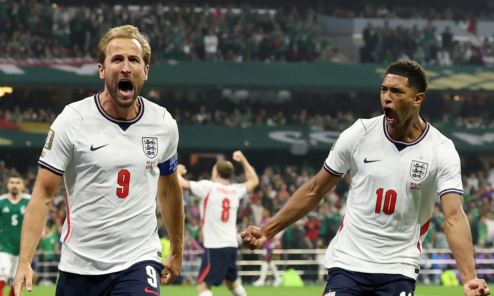 إنجلترا تعبر المكسيك 3-2 بثنائية بيلينغهام وتبلغ ربع النهائي