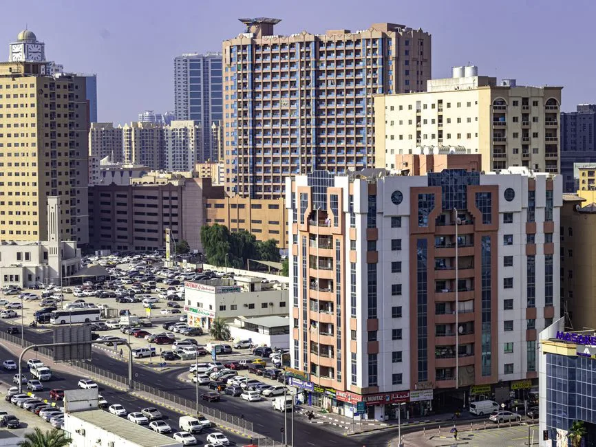 عجمان: 6815 تصرفاً عقارياً بقيمة 10.8 مليار درهم في النصف الأول