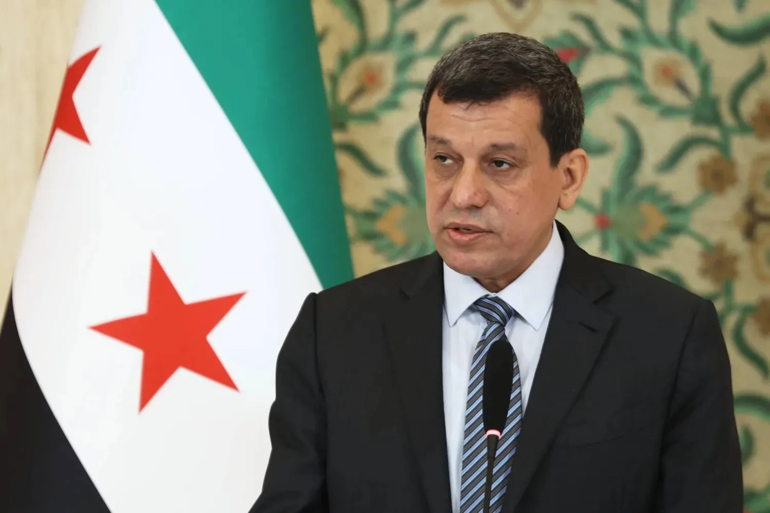 الشرع يعيّن مظلوم عبدي مستشاراً للرئاسة السورية
