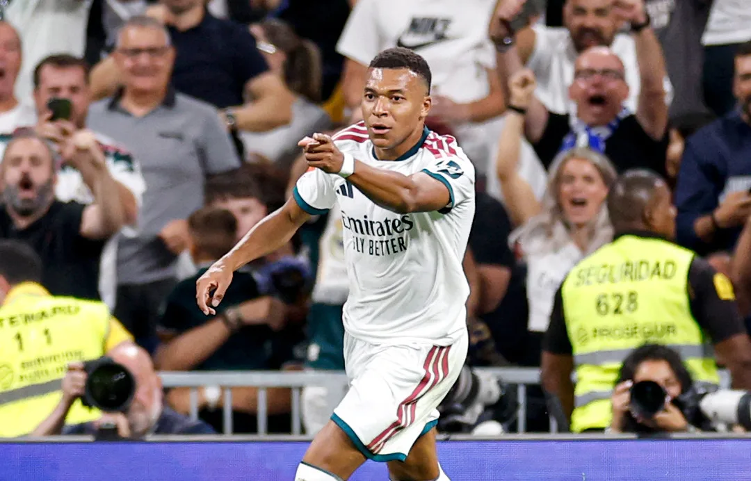 مبابي يسجّل ثلاثية ويقود ريال مدريد للفوز 4-1 على سوسيداد