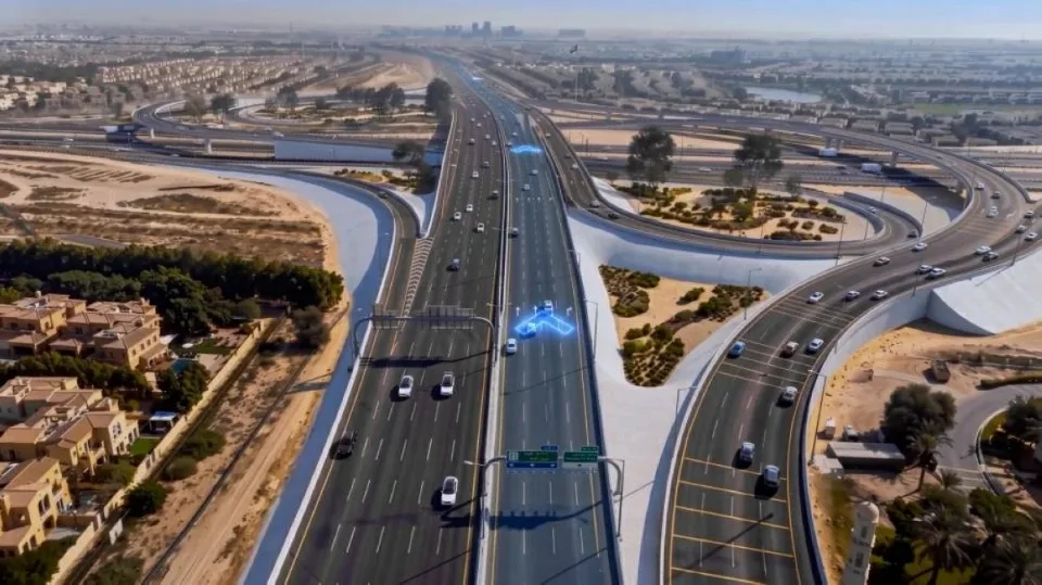 دبي تفتتح جسراً جديداً على تقاطع القدرة والشيخ زايد بن حمدان