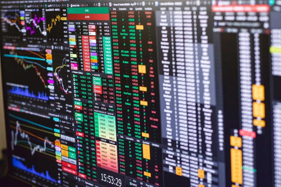 صكوك إماراتية للأفراد بعائد 5.06% تبدأ التداول في ناسداك دبي